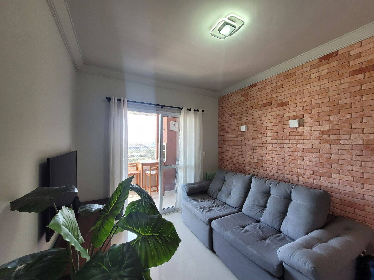 Apartamento à Venda  com 2 Dormitórios no Parque Industrial