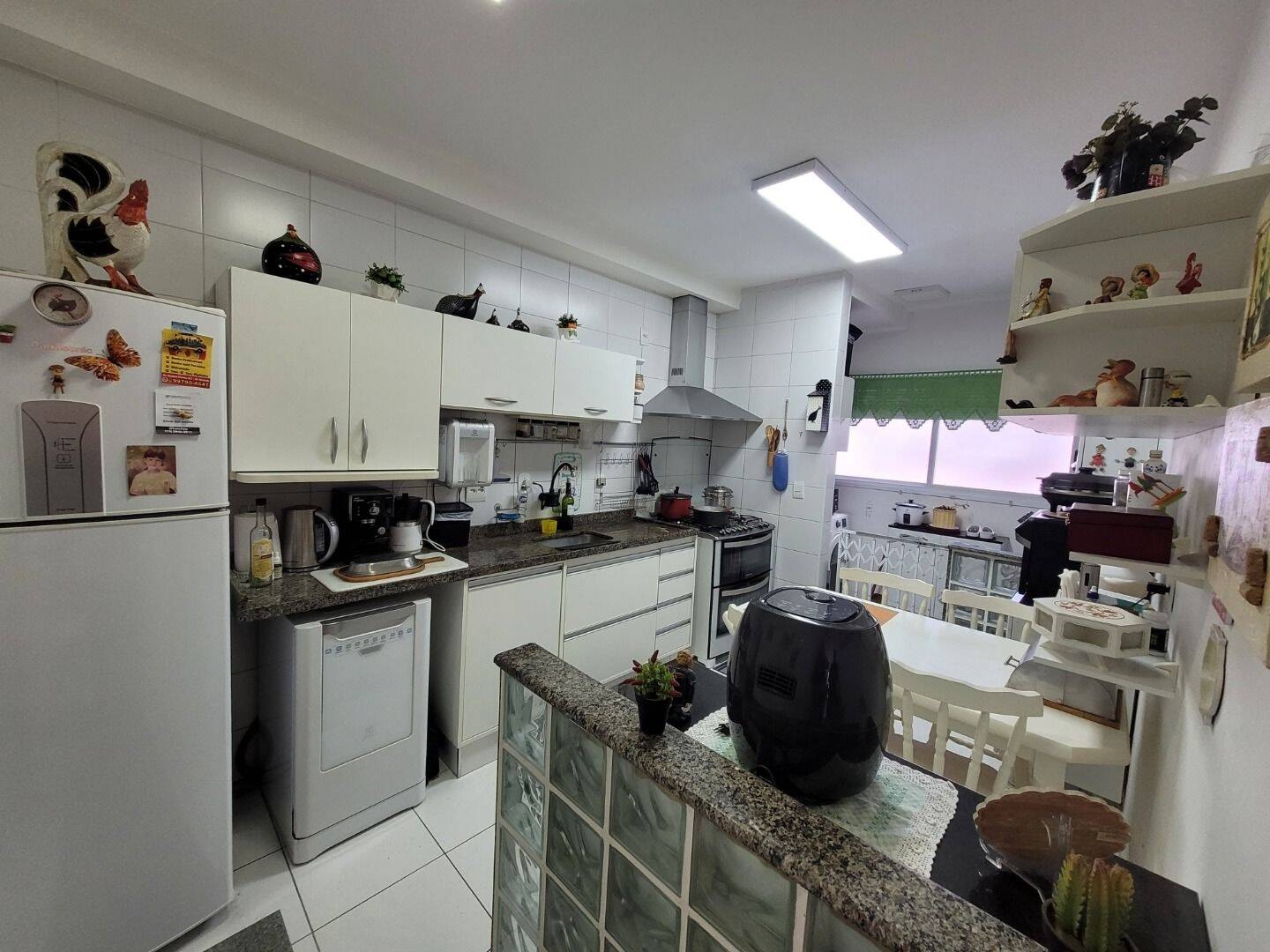 Apartamento à Venda com 3 Dormitorios e Suíte no Jardim das Industrias