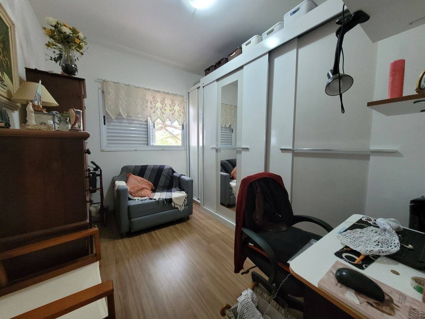 Apartamento à Venda com 3 Dormitorios e Suíte no Jardim das Industrias