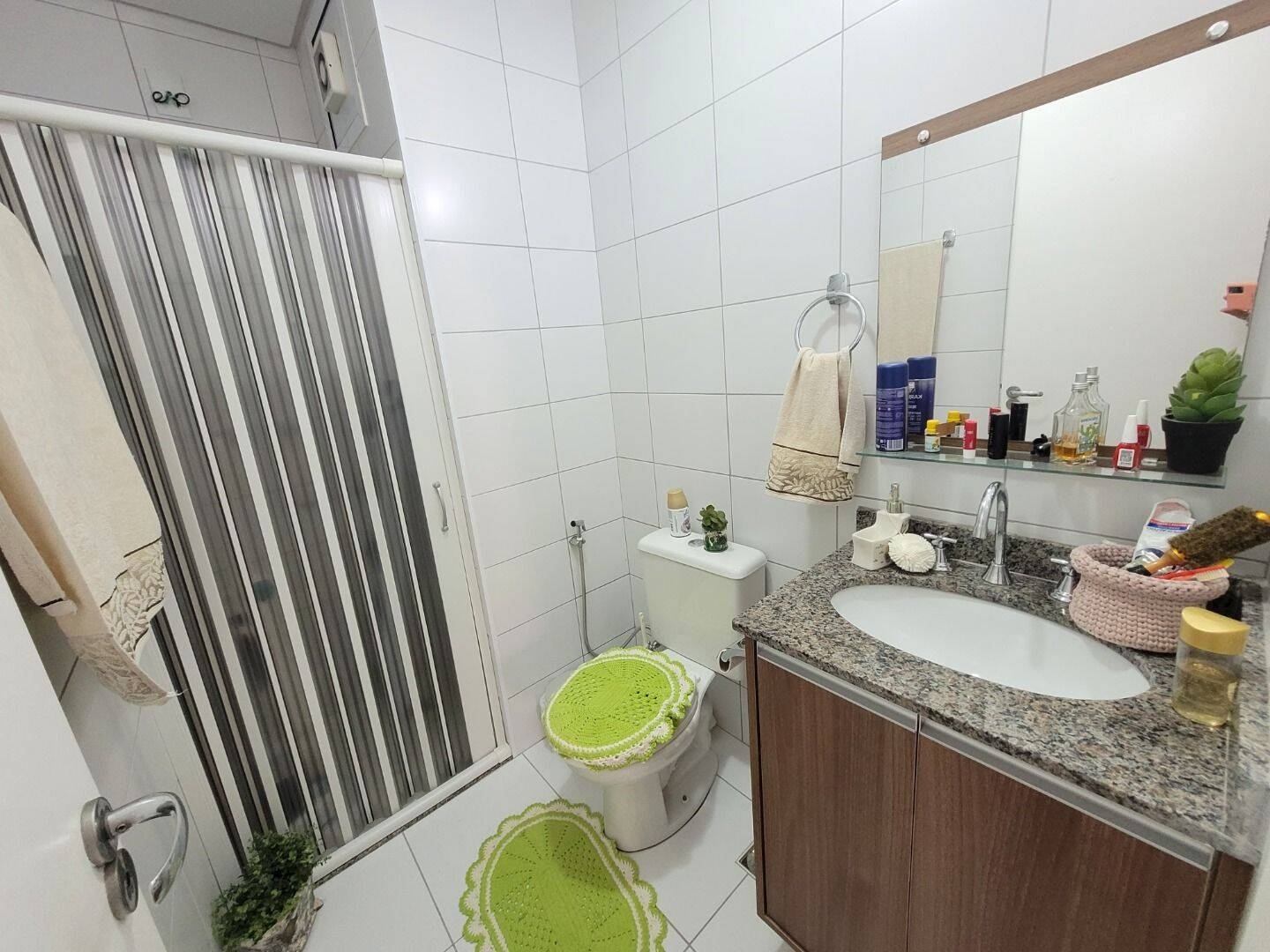 Apartamento à Venda com 3 Dormitorios e Suíte no Jardim das Industrias