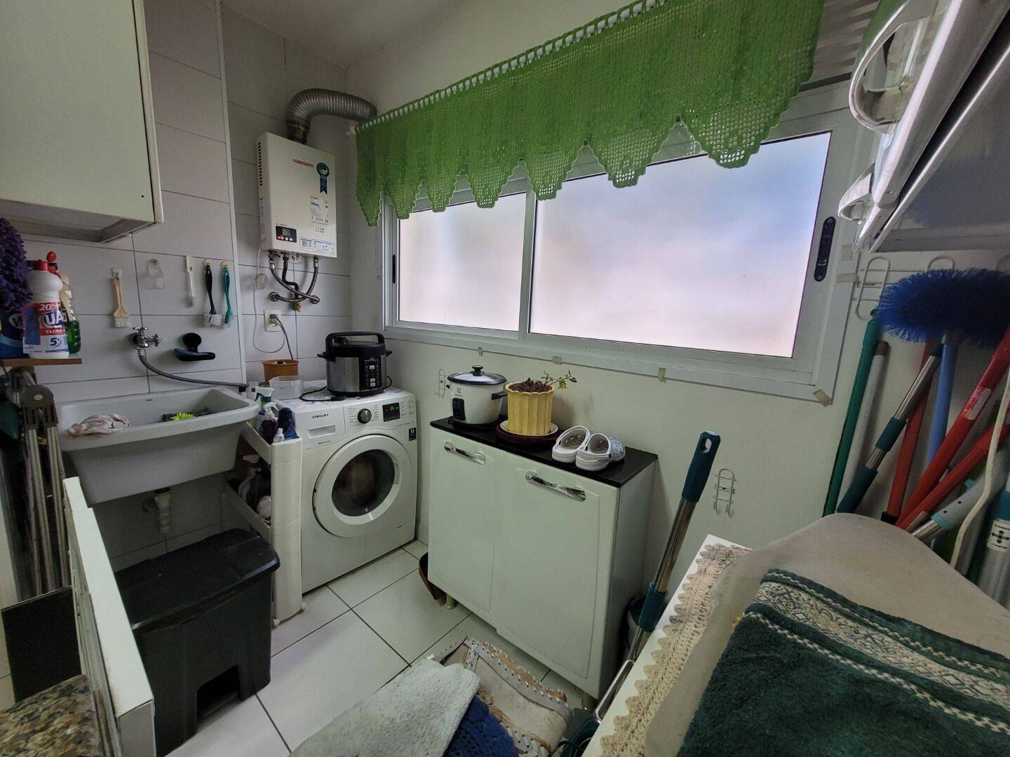 Apartamento à Venda com 3 Dormitorios e Suíte no Jardim das Industrias