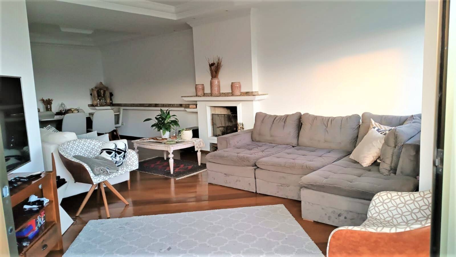 Apartamento á Venda de 200 m² com 3 Suítes no Bairro Vila Ema