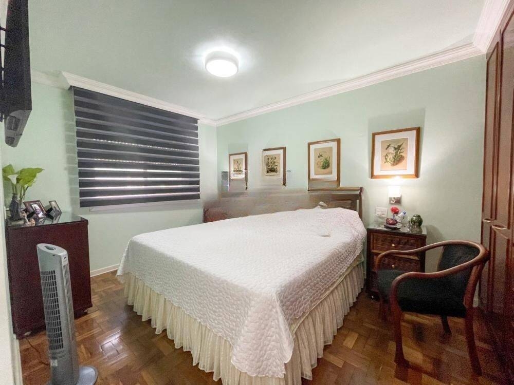 Apartamento à venda de 4 Dormitórios  com 247 m² no Jardim Esplanada