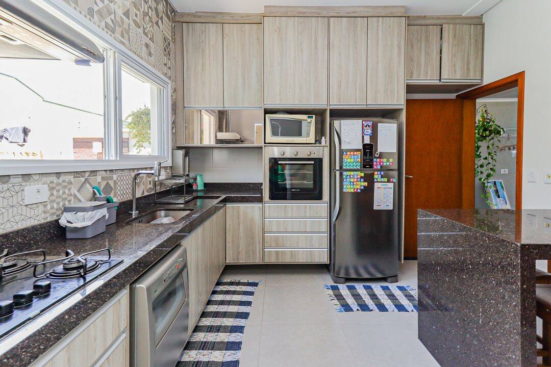 Vende Casa no Condomínio Altos da Serra VI Urbanova São José dos Campos