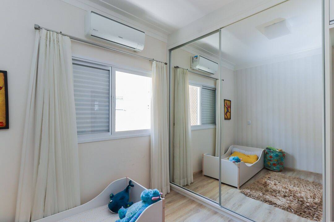 Vende Casa no Condomínio Altos da Serra VI Urbanova São José dos Campos
