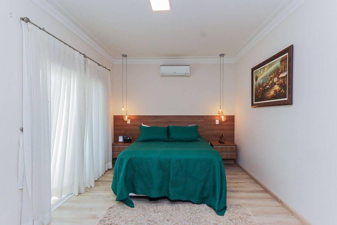 Vende Casa no Condomínio Altos da Serra VI Urbanova São José dos Campos