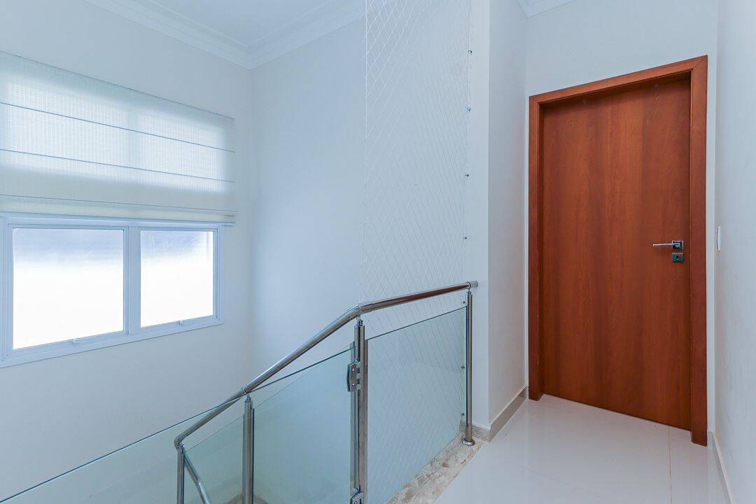 Vende Casa no Condomínio Altos da Serra VI Urbanova São José dos Campos