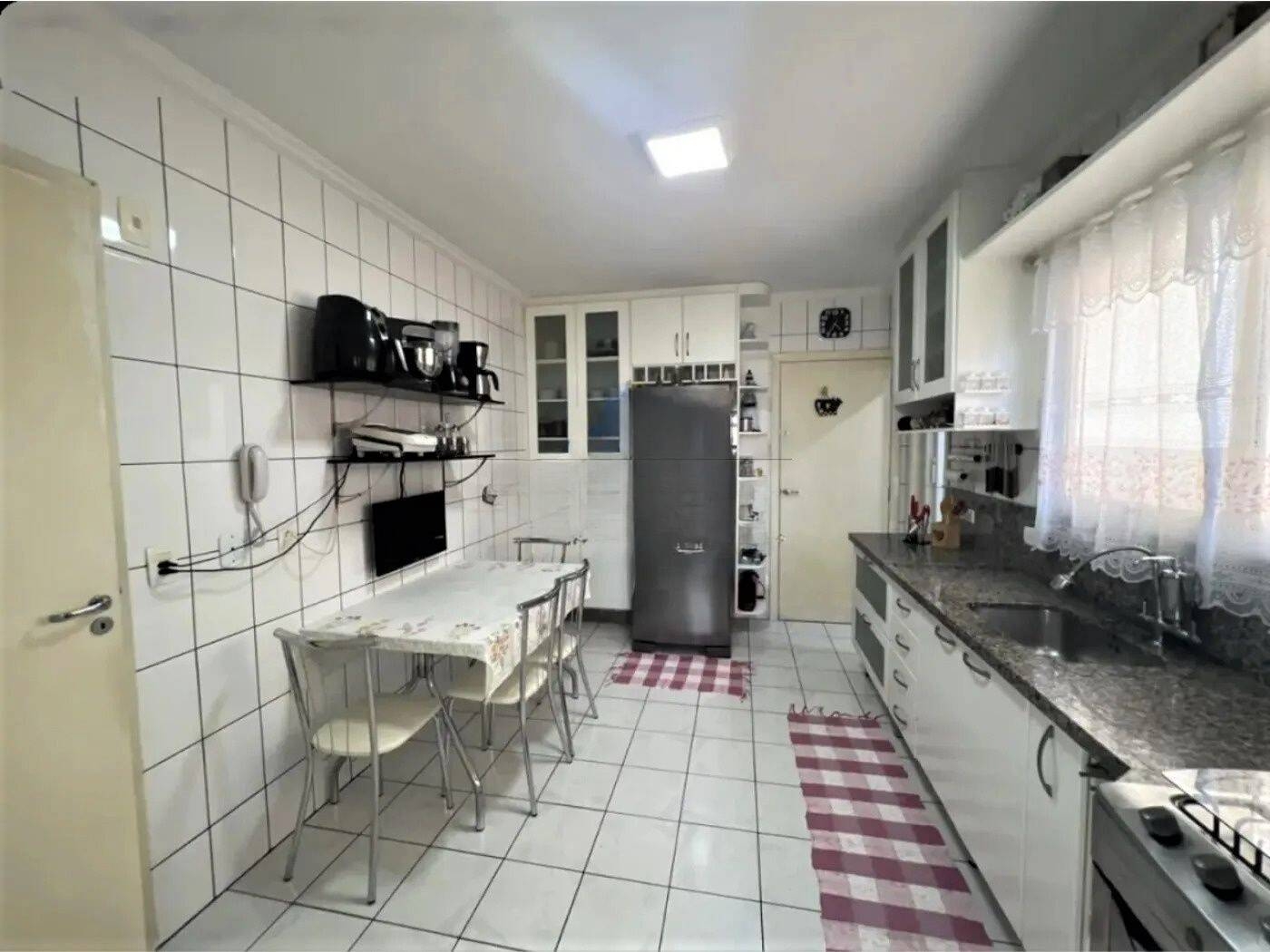 Apartamento Sol da Manhã á Venda no Bosque dos Eucaliptos