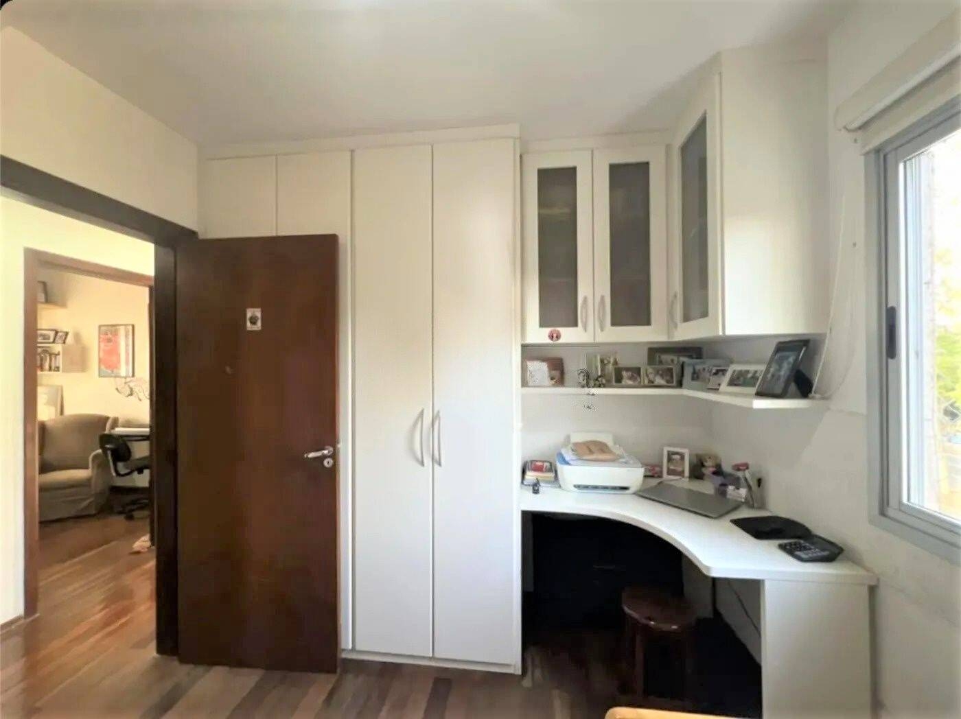 Apartamento Sol da Manhã á Venda no Bosque dos Eucaliptos