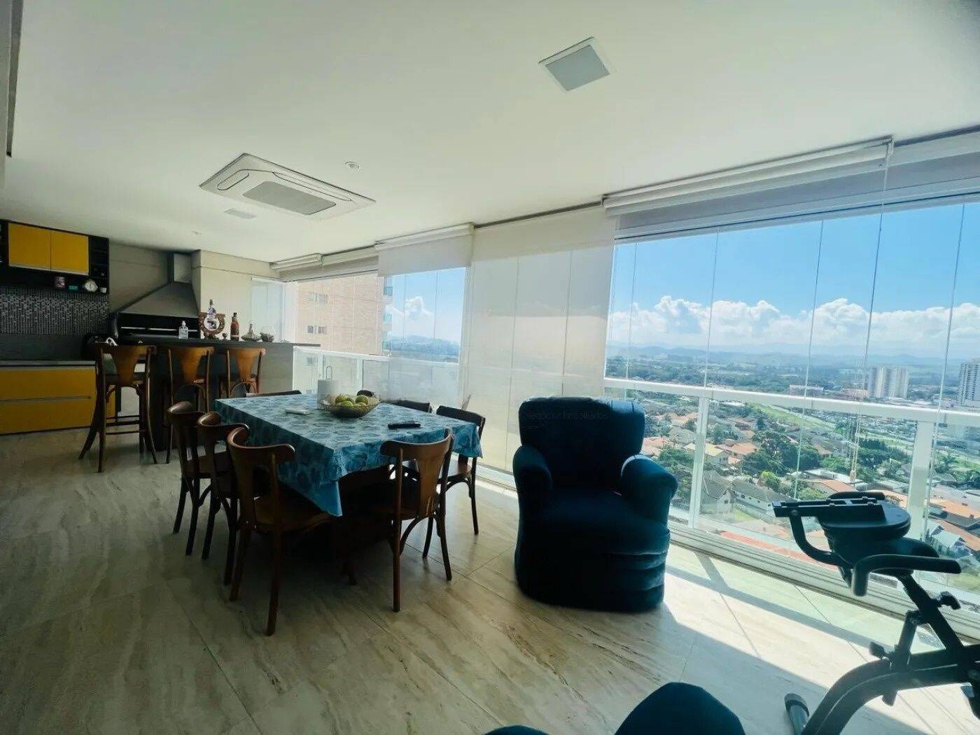 Apartamento Andar Alto Vista Livre á Venda no Edifício Helbor Paesaggio