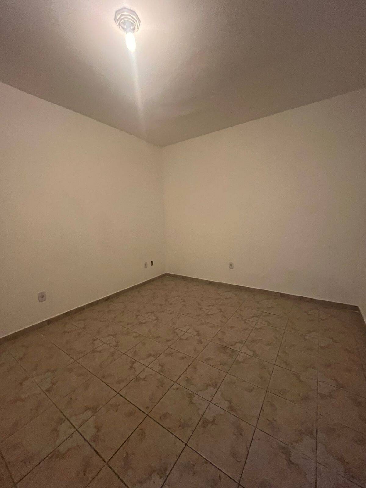 Aluga Casa com Edícula no 31 de Março - São Jose dos Campos