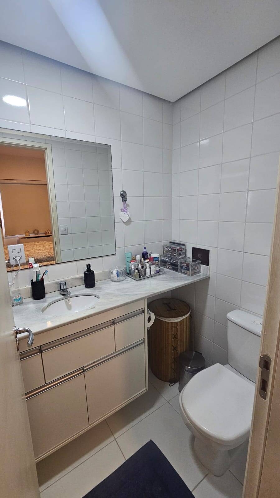 Apartamento Sol da Manhã à Venda no Edifício Adriático Parque Industrial
