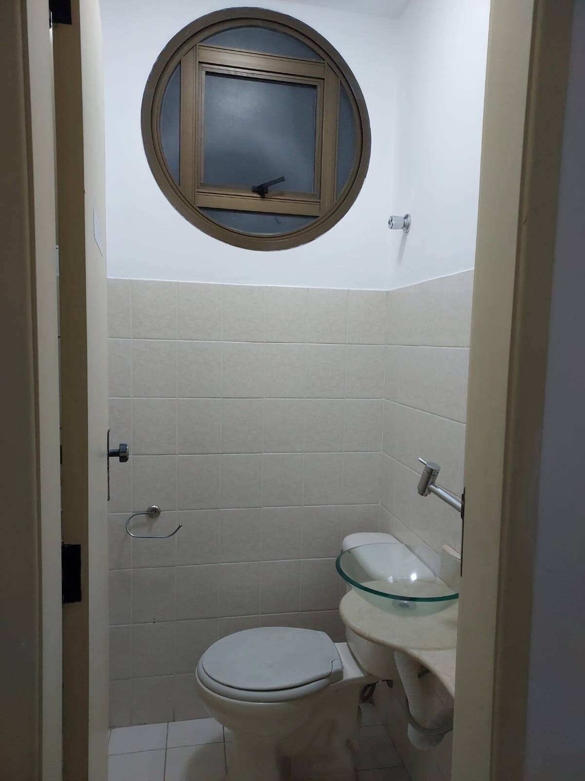 Sala Comercial à Venda no Condomínio Profissional Center Vila Adyana