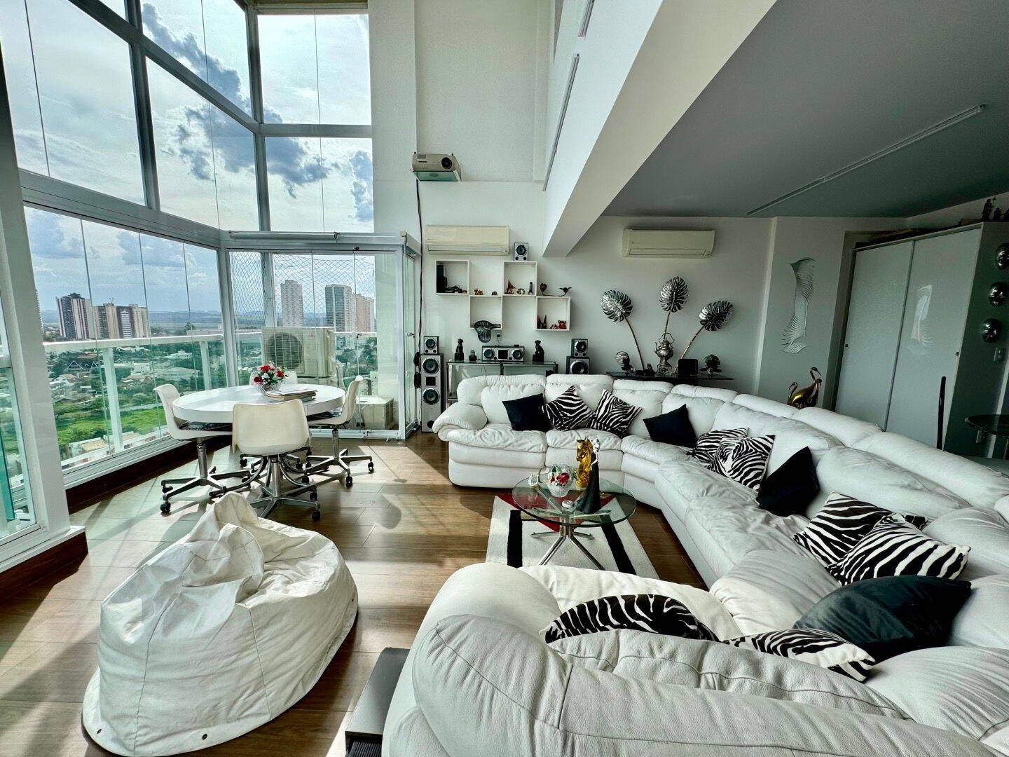Apartamento Duplex com 2 dormitórios à venda, 133 m² por R$ 1.500.000,00 - Vila Ema - São José dos Campos/SP