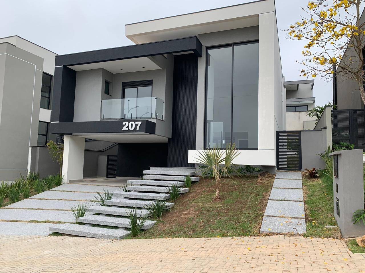 Sobrado com 4 suítes à venda, 350 m² por R$ 3.950.000 - Condomínio Residencial Alphaville - São José dos Campos/SP