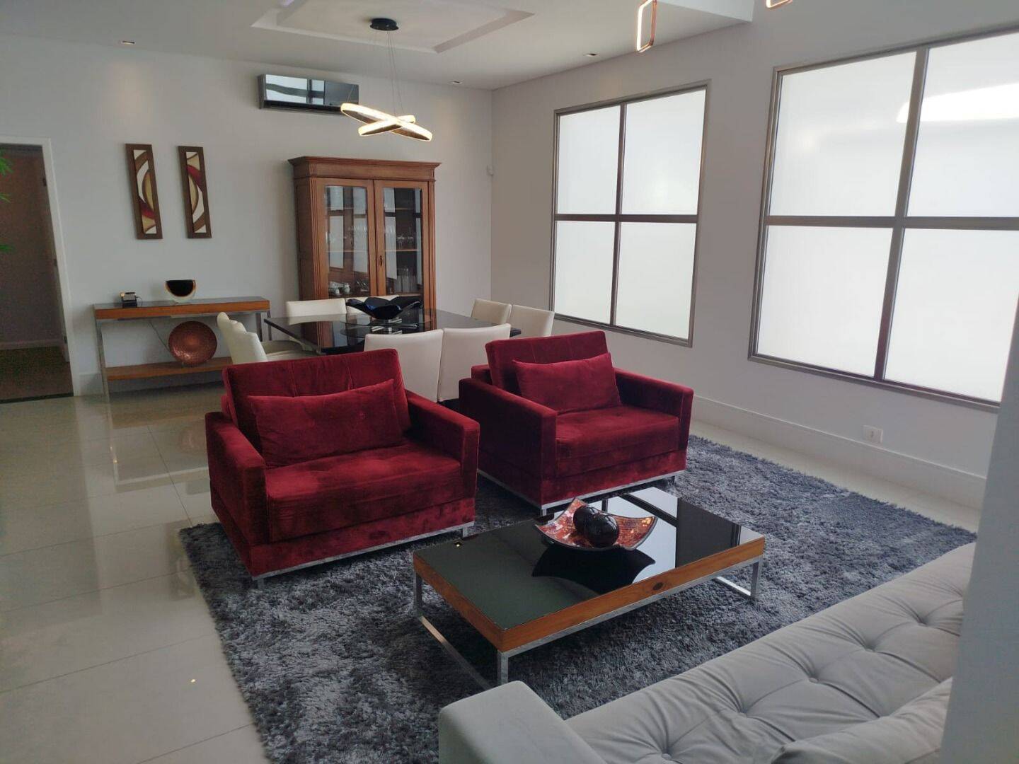 Sobrado com 2 dormitórios à venda, 375 m² por R$ 2.300.000,00 - Jardim Coleginho - Jacareí/SP