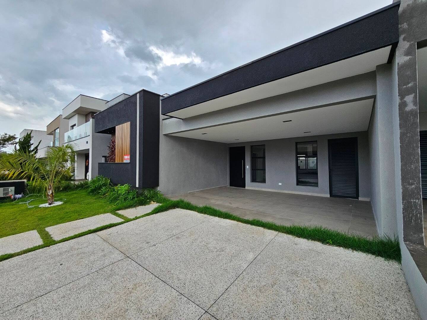 Casa com 3 dormitórios à venda, 162 m² por R$ 1.150.000,00 - Condomínio Terras do Vale - Caçapava/SP