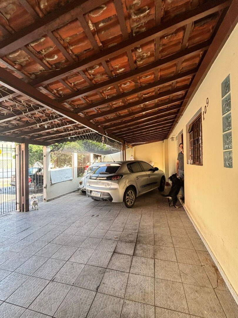 Casa com 3 dormitórios à venda, 140 m² por R$ 650.000 - Jardim das Indústrias - São José dos Campos/SP