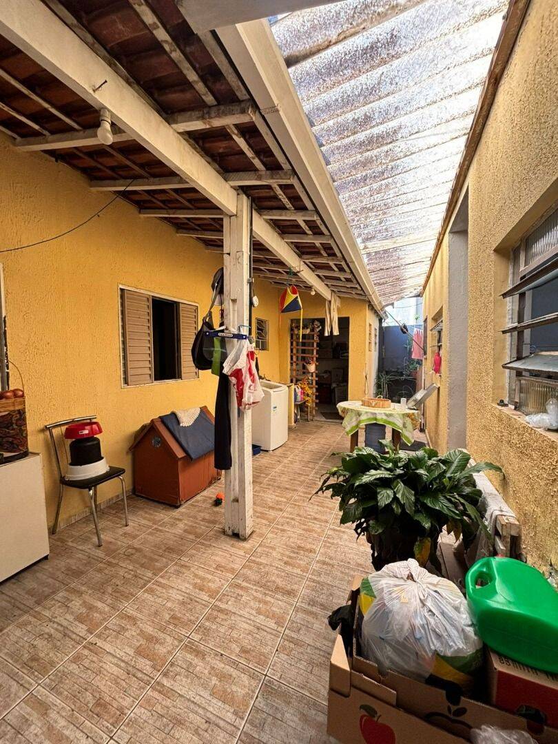 Casa com 3 dormitórios à venda, 140 m² por R$ 650.000 - Jardim das Indústrias - São José dos Campos/SP