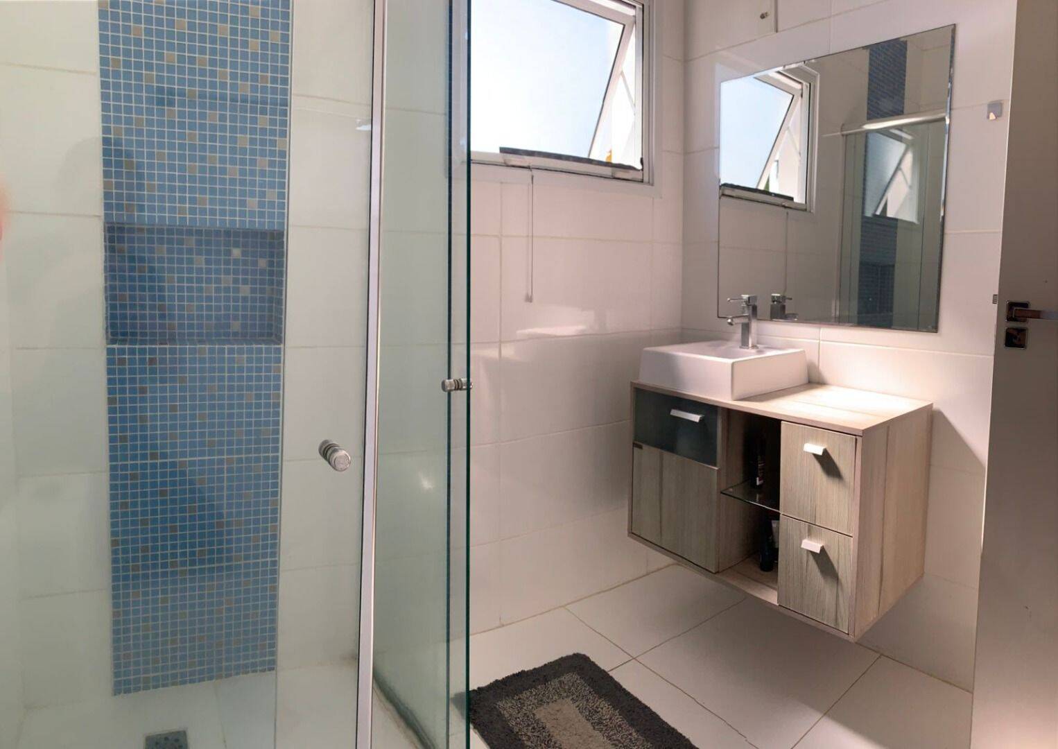 Sobrado com 4 dormitórios à venda, 323 m² - Jardim Altos de Santana II - Jacareí/SP