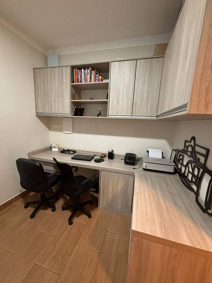 Sobrado com 4 dormitórios à venda, 323 m² - Jardim Altos de Santana II - Jacareí/SP