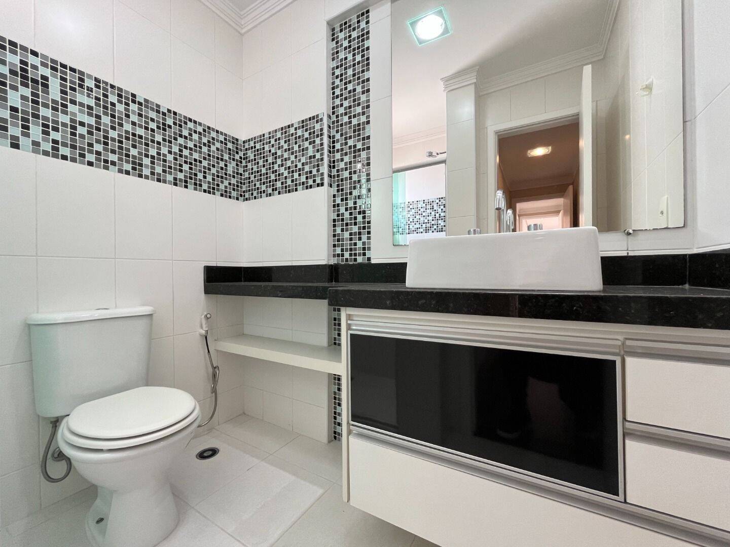 Apartamento com 3 dormitórios à venda, 122 m² por R$ 1.250.000,00 - Jardim das Indústrias - São José dos Campos/SP