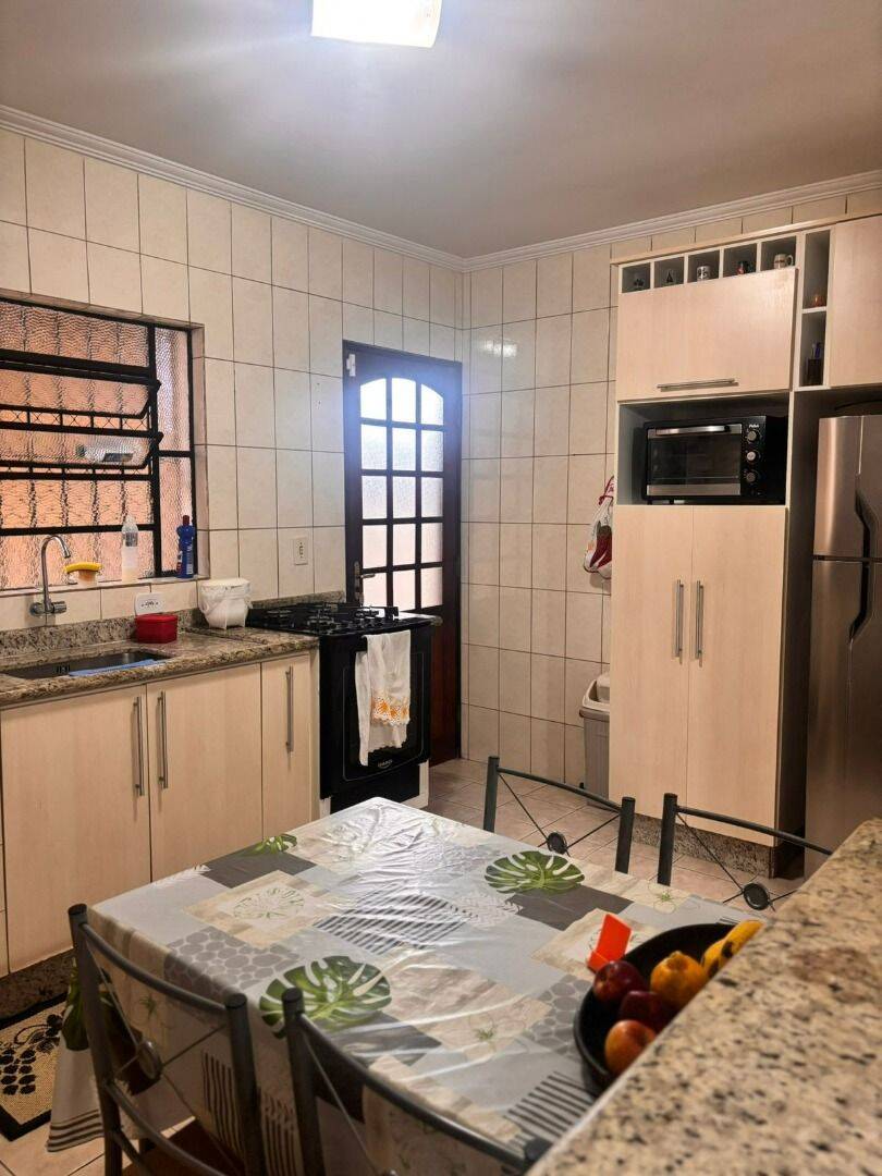 Casa com 3 dormitórios à venda, 136 m² por R$ 901.000,00 - Jardim das Indústrias - São José dos Campos/SP