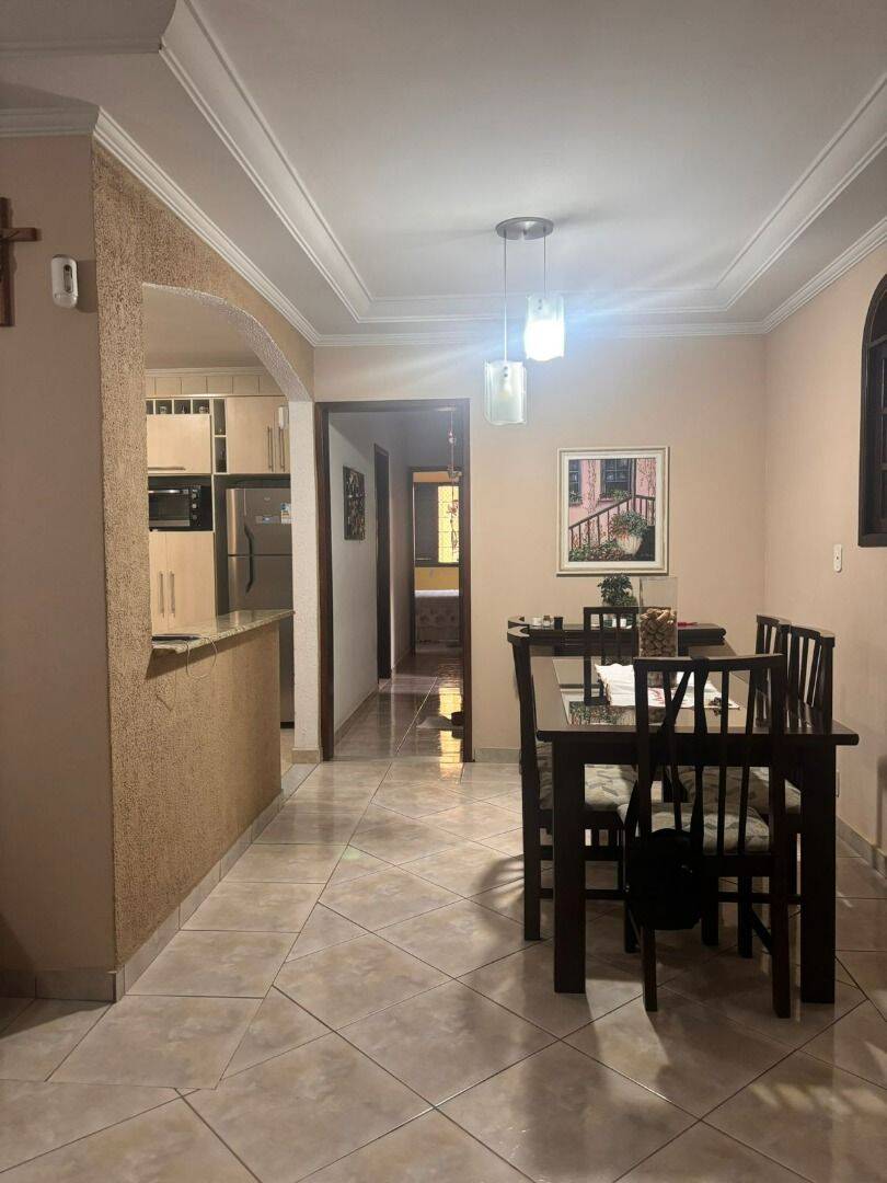 Casa com 3 dormitórios à venda, 136 m² por R$ 901.000,00 - Jardim das Indústrias - São José dos Campos/SP