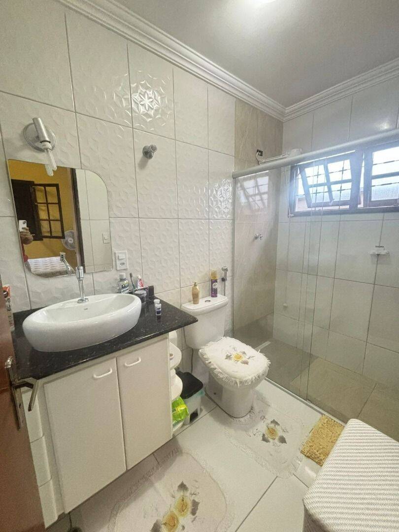 Casa com 3 dormitórios à venda, 136 m² por R$ 901.000,00 - Jardim das Indústrias - São José dos Campos/SP