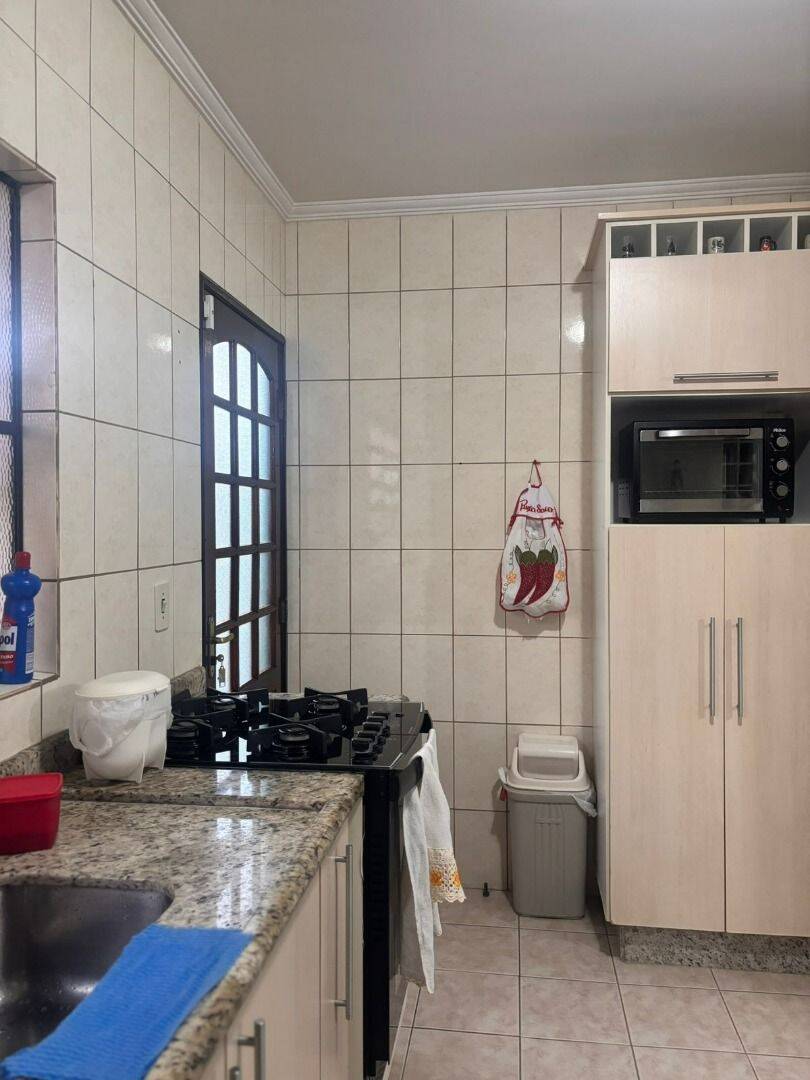 Casa com 3 dormitórios à venda, 136 m² por R$ 901.000,00 - Jardim das Indústrias - São José dos Campos/SP