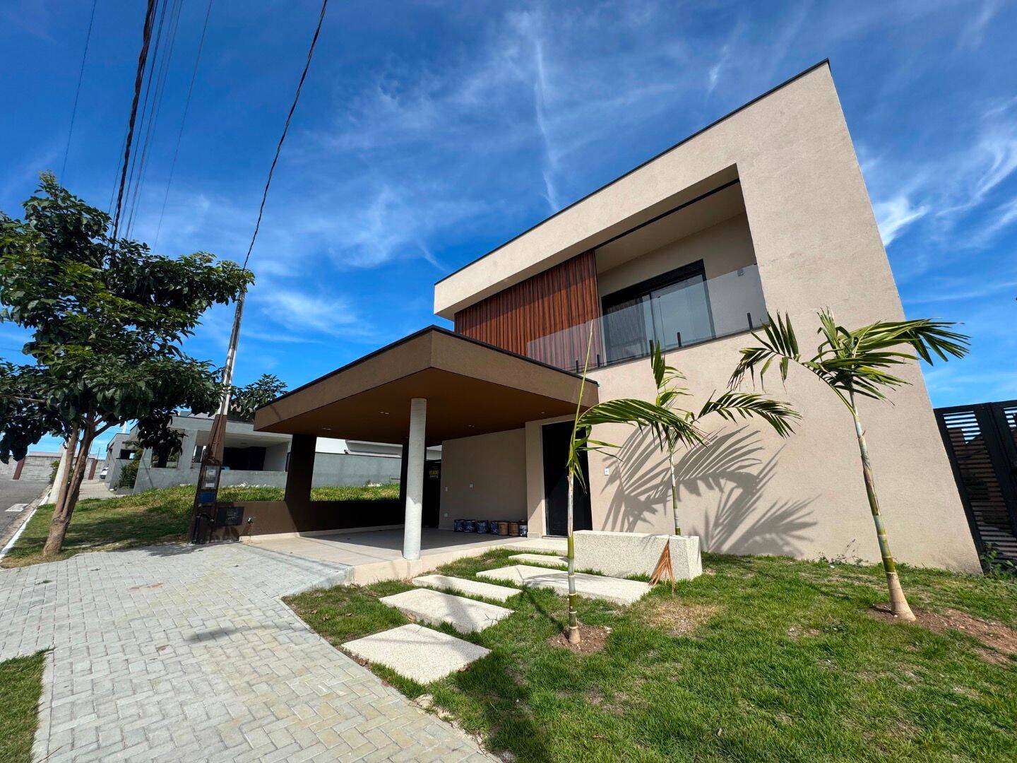 Sobrado com 4 dormitórios à venda, 240 m² por R$ 1.800.000,00 - Recanto dos Eucaliptos - São José dos Campos/SP