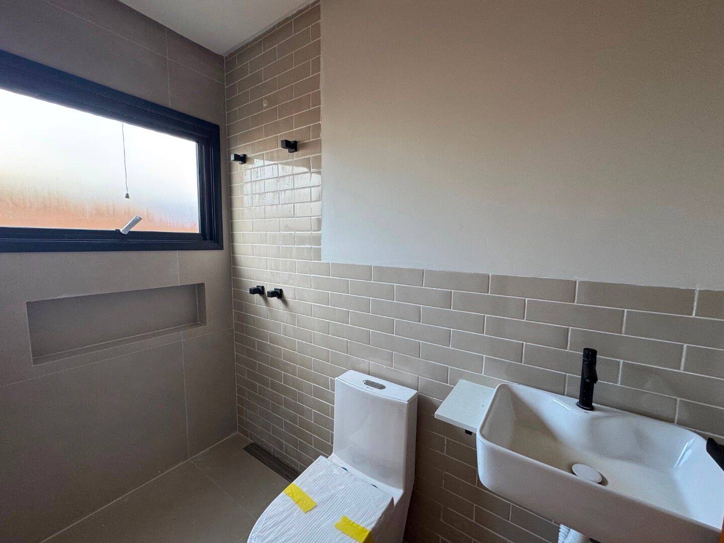 Sobrado com 4 dormitórios à venda, 240 m² por R$ 1.800.000,00 - Recanto dos Eucaliptos - São José dos Campos/SP