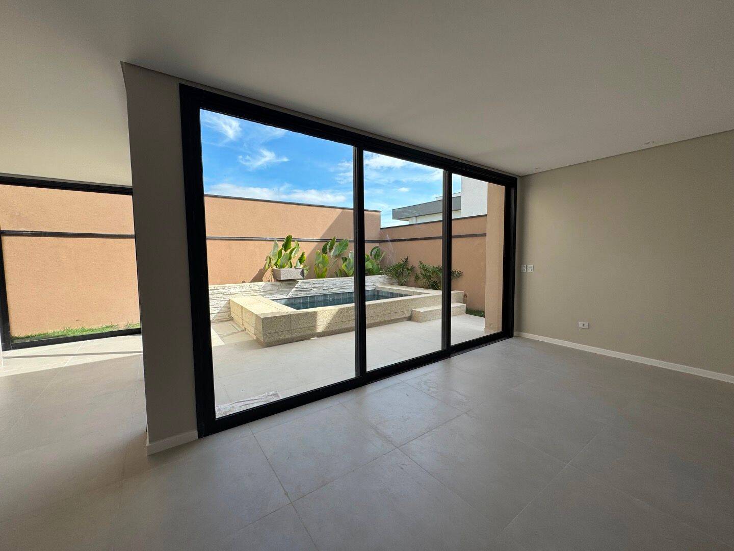 Sobrado com 4 dormitórios à venda, 240 m² por R$ 1.800.000,00 - Recanto dos Eucaliptos - São José dos Campos/SP