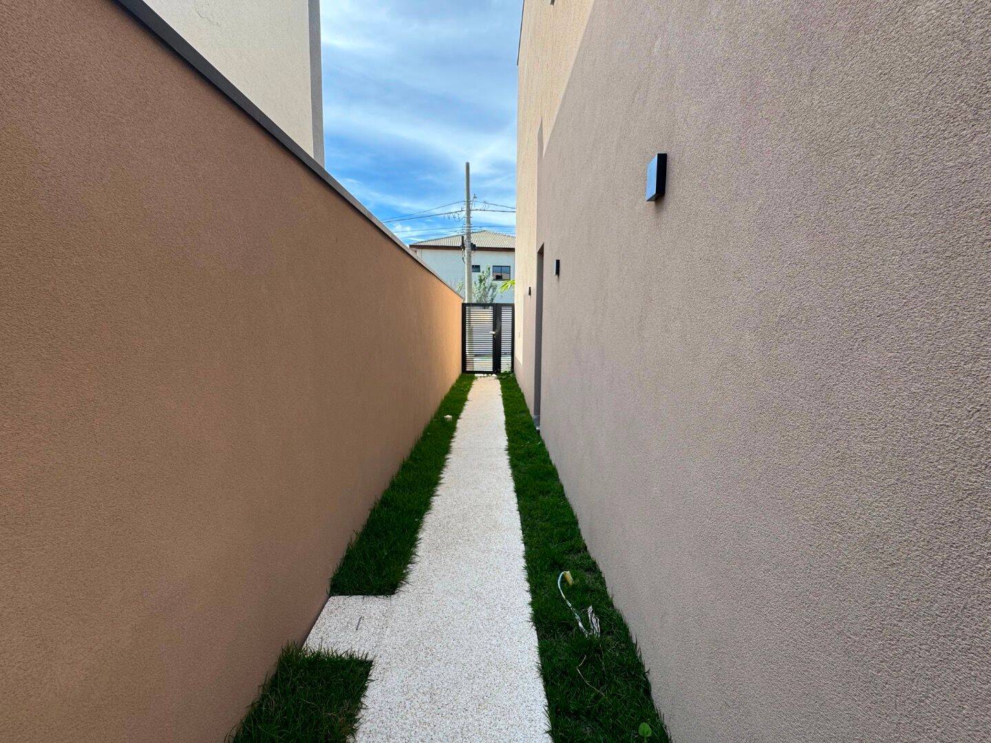 Sobrado com 4 dormitórios à venda, 240 m² por R$ 1.800.000,00 - Recanto dos Eucaliptos - São José dos Campos/SP