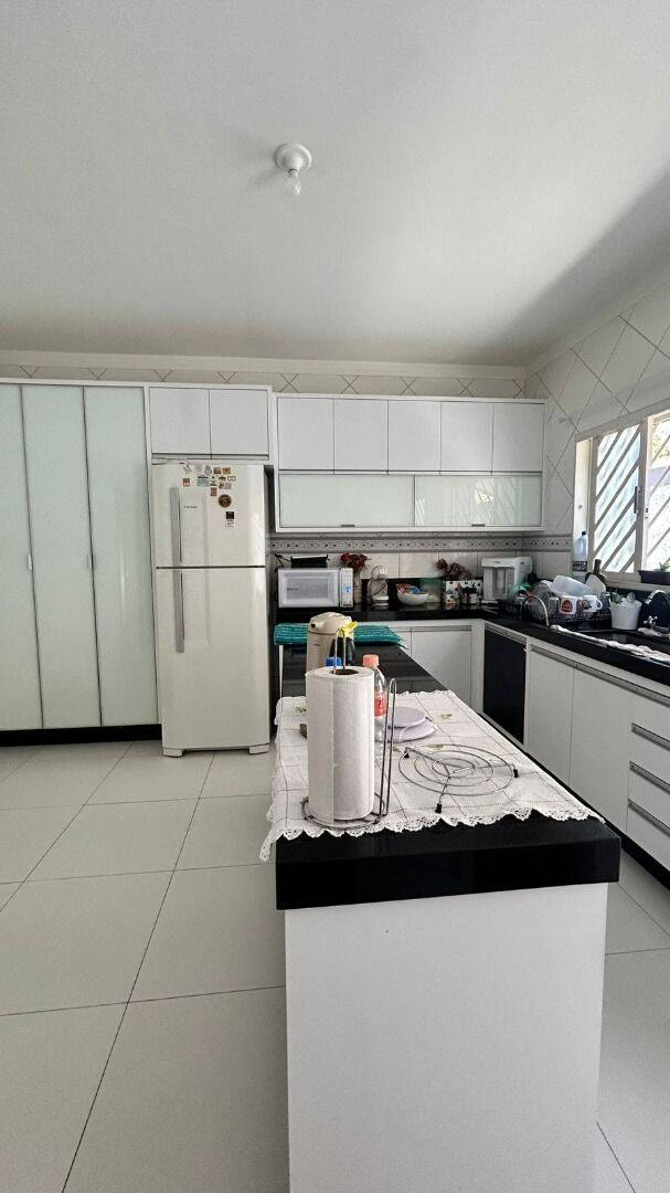Sobrado com 4 dormitórios à venda, 275 m² por R$ 900.000 - Jardim Altos de Santana I - Jacareí/SP