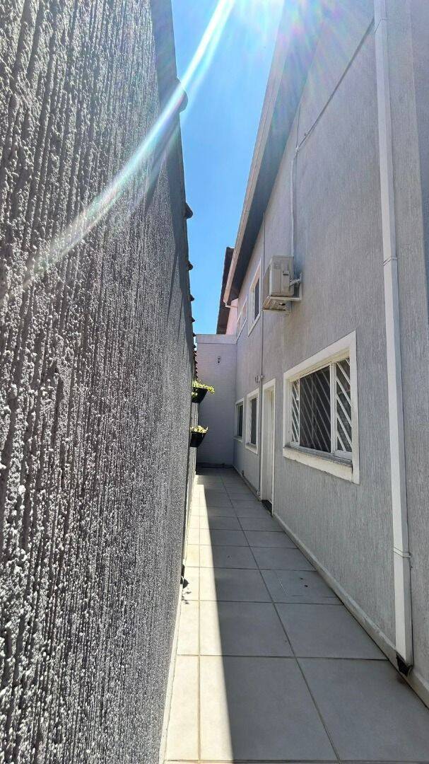 Sobrado com 4 dormitórios à venda, 275 m² por R$ 900.000 - Jardim Altos de Santana I - Jacareí/SP