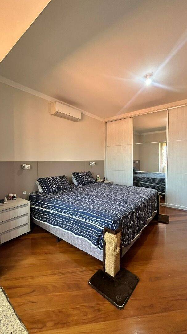 Sobrado com 4 dormitórios à venda, 275 m² por R$ 900.000 - Jardim Altos de Santana I - Jacareí/SP