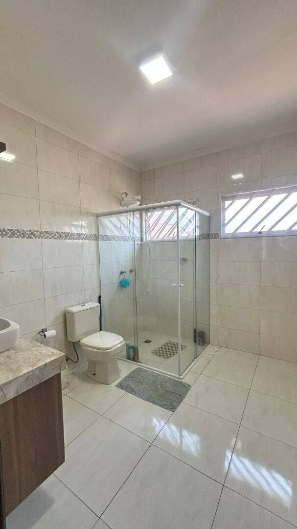 Sobrado com 4 dormitórios à venda, 275 m² por R$ 900.000 - Jardim Altos de Santana I - Jacareí/SP