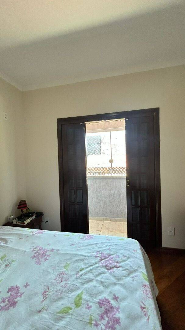 Sobrado com 4 dormitórios à venda, 275 m² por R$ 900.000 - Jardim Altos de Santana I - Jacareí/SP