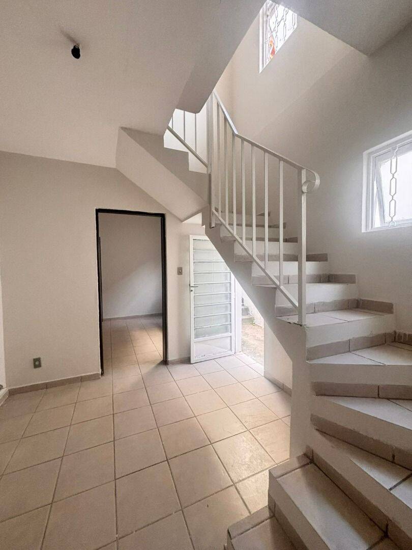 Sobrado com 3 dormitórios à venda, 155 m² por R$ 590.000,00 - Jardim das Indústrias - São José dos Campos/SP