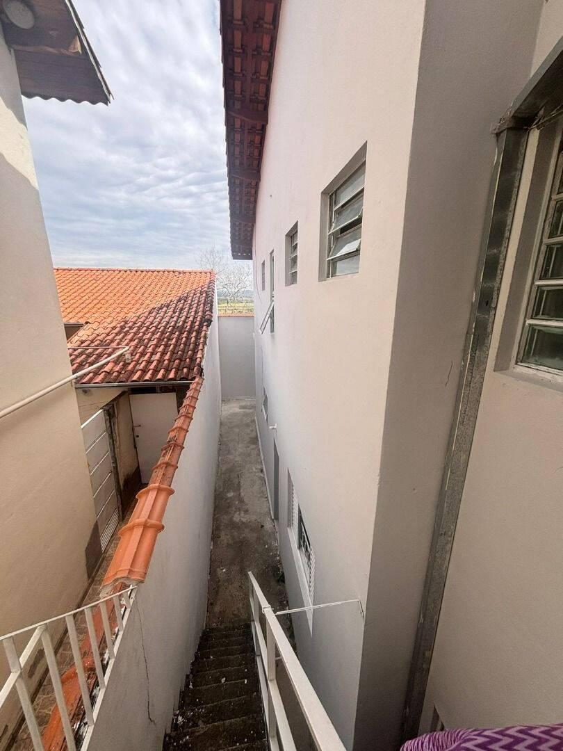 Sobrado com 3 dormitórios à venda, 155 m² por R$ 590.000,00 - Jardim das Indústrias - São José dos Campos/SP