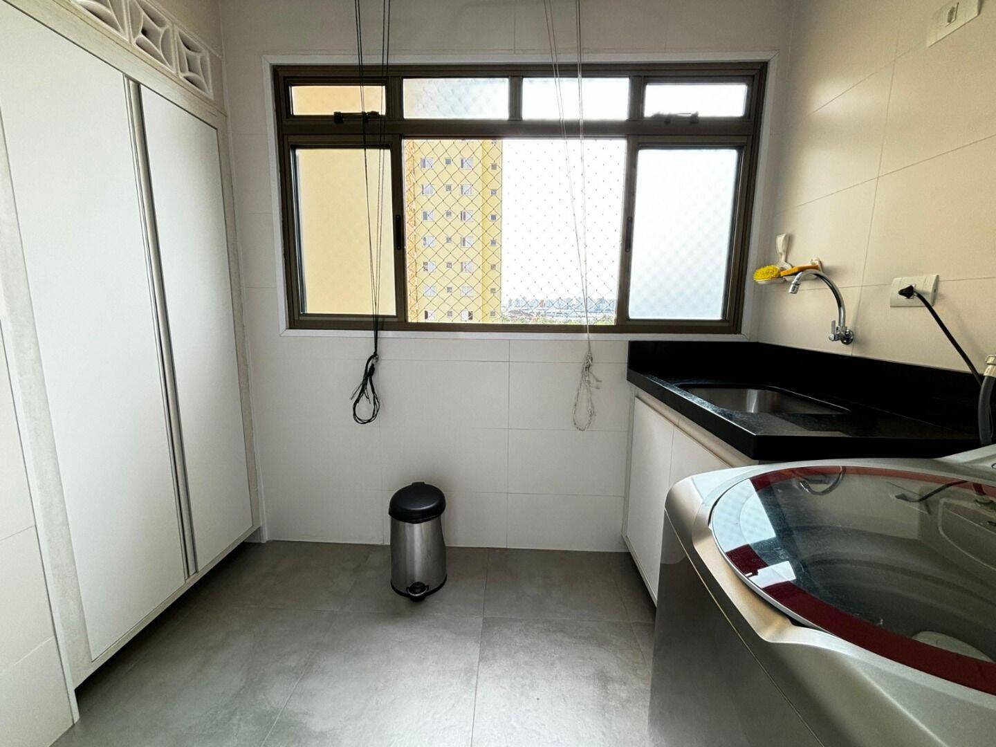 Apartamento com 4 dormitórios à venda, 108 m² por R$ 975.000,00 - Floradas de São José - São José dos Campos/SP