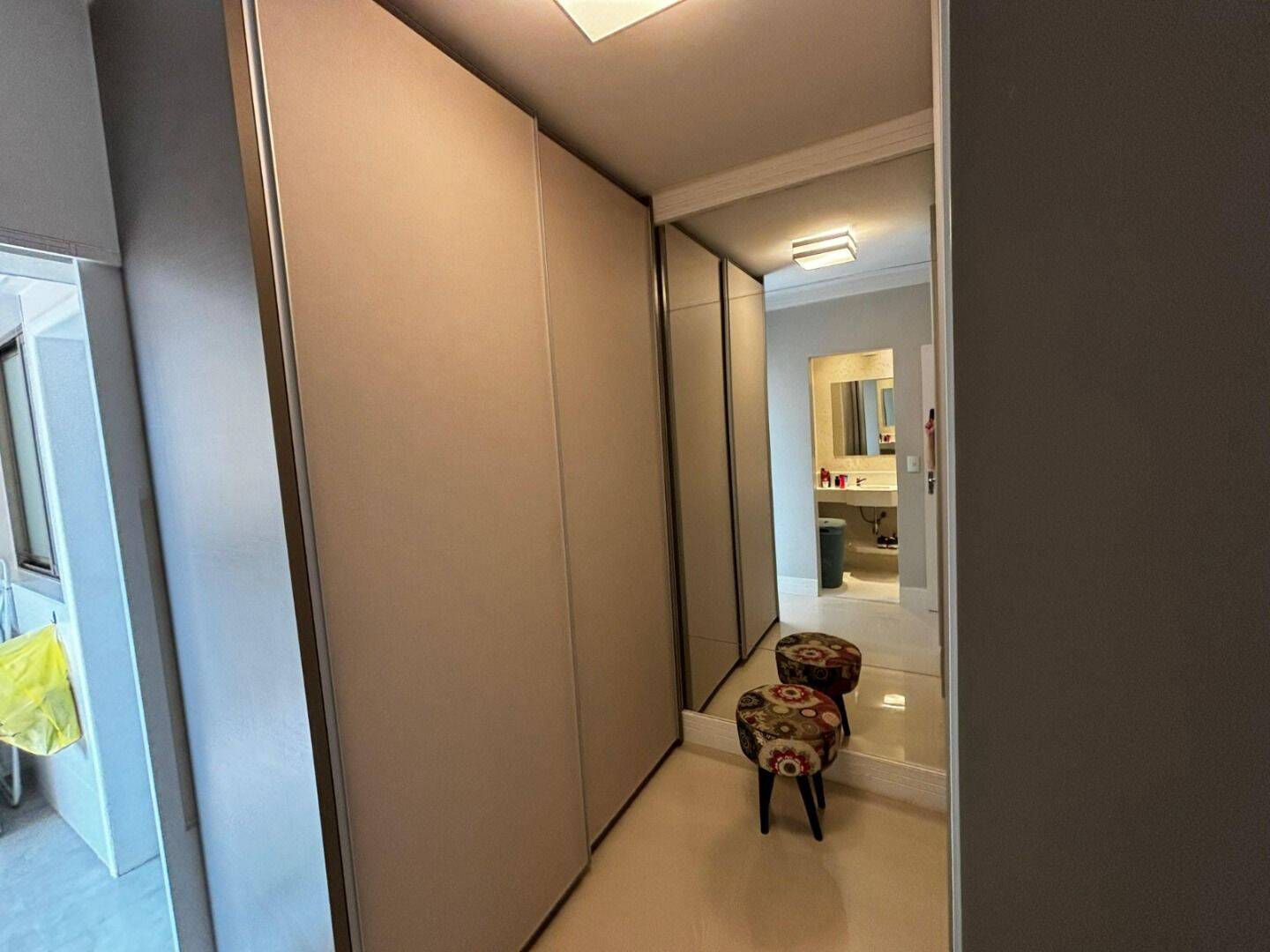 Apartamento com 4 dormitórios à venda, 108 m² por R$ 975.000,00 - Floradas de São José - São José dos Campos/SP