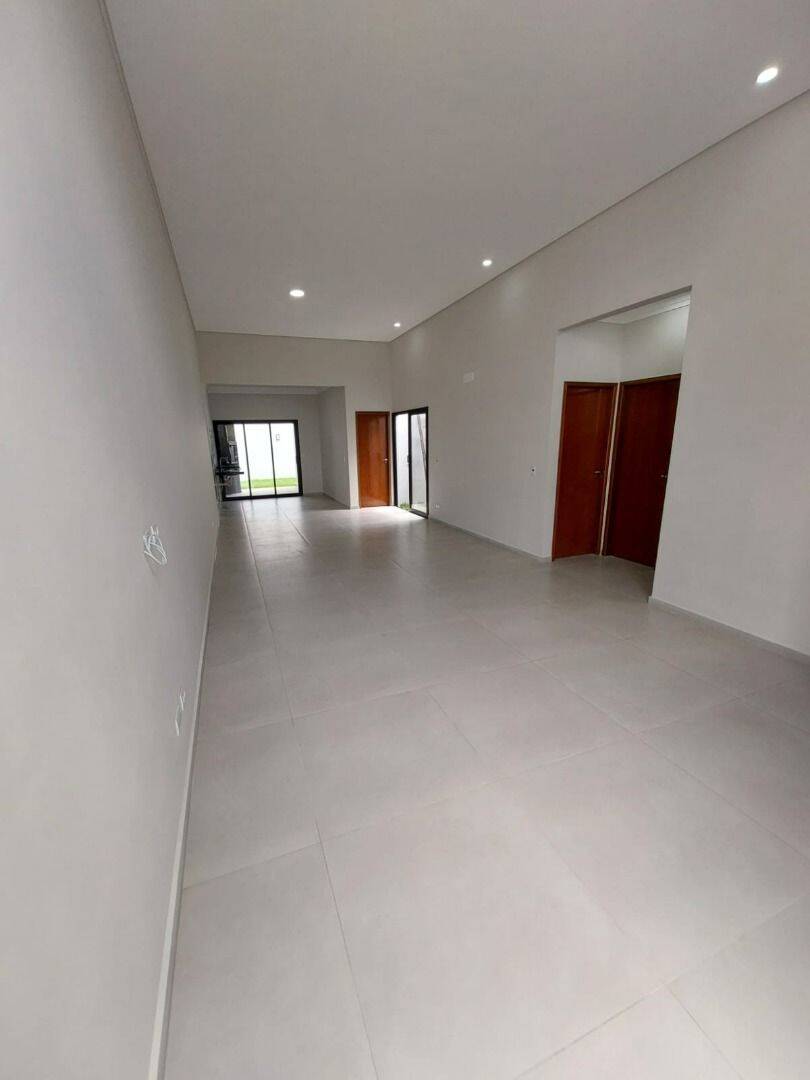 Casa com 3 dormitórios à venda, 134 m² por R$ 735.000 - Portal dos Pássaros - São José dos Campos/SP