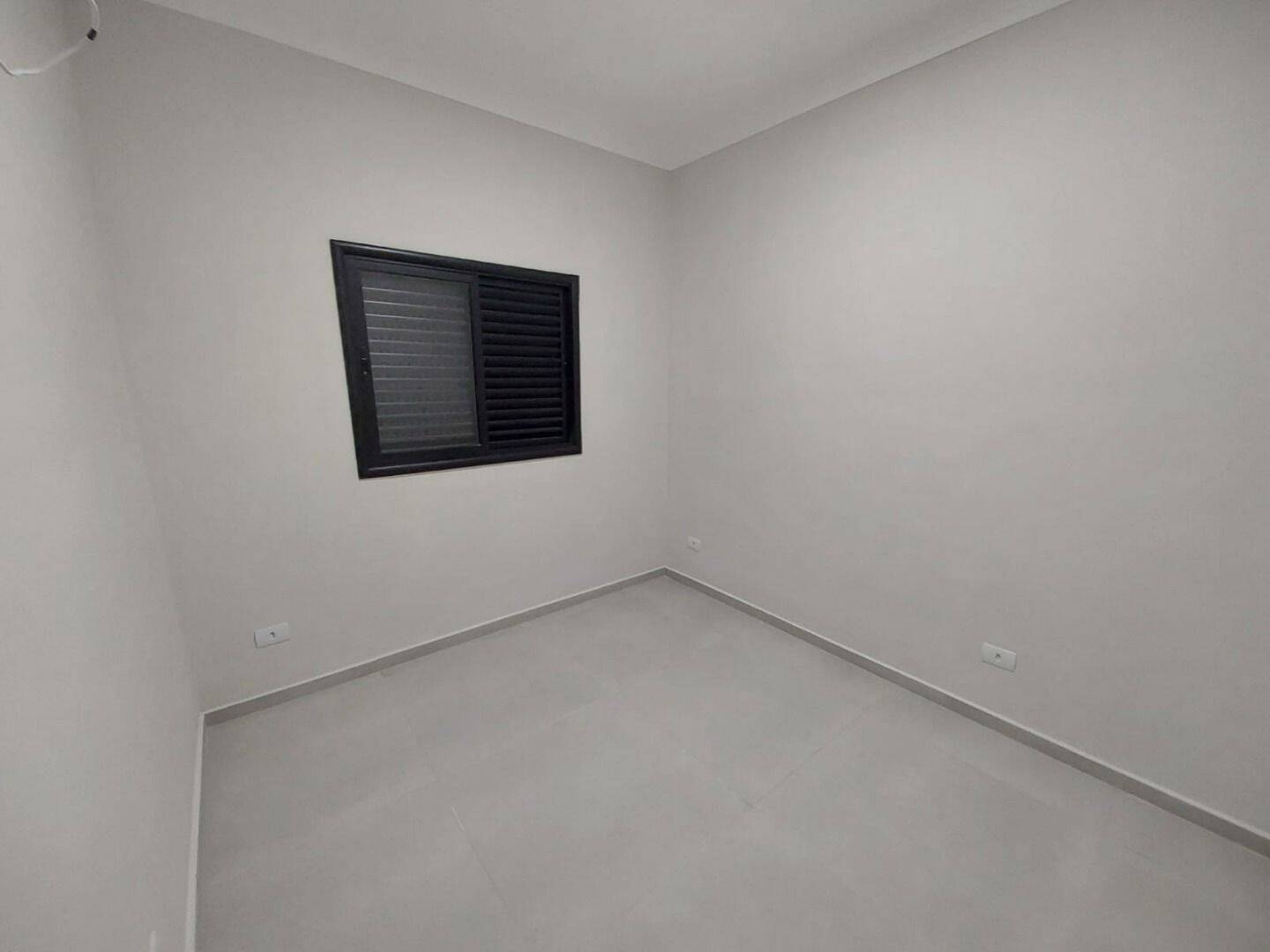 Casa com 3 dormitórios à venda, 134 m² por R$ 735.000 - Portal dos Pássaros - São José dos Campos/SP