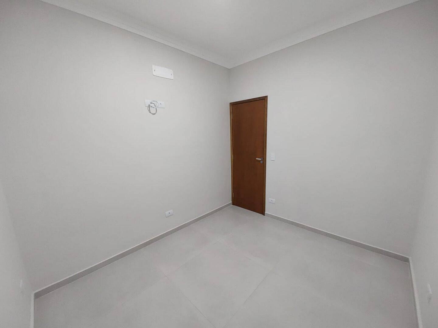 Casa com 3 dormitórios à venda, 134 m² por R$ 735.000 - Portal dos Pássaros - São José dos Campos/SP
