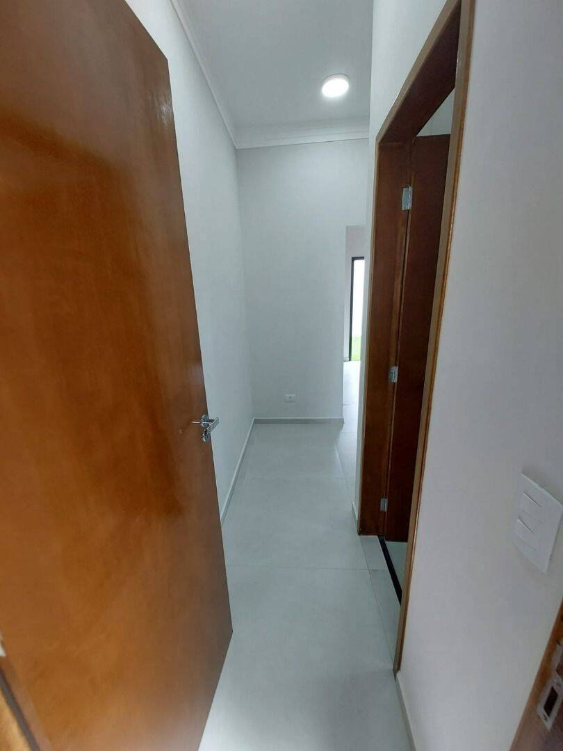 Casa com 3 dormitórios à venda, 134 m² por R$ 735.000 - Portal dos Pássaros - São José dos Campos/SP