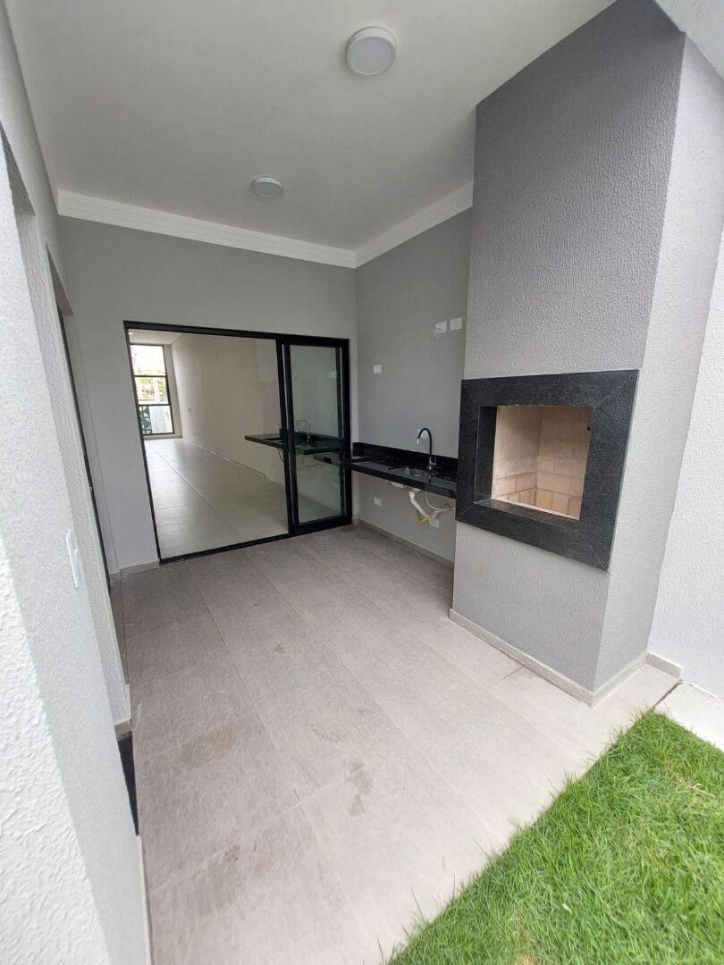 Casa com 3 dormitórios à venda, 134 m² por R$ 735.000 - Portal dos Pássaros - São José dos Campos/SP
