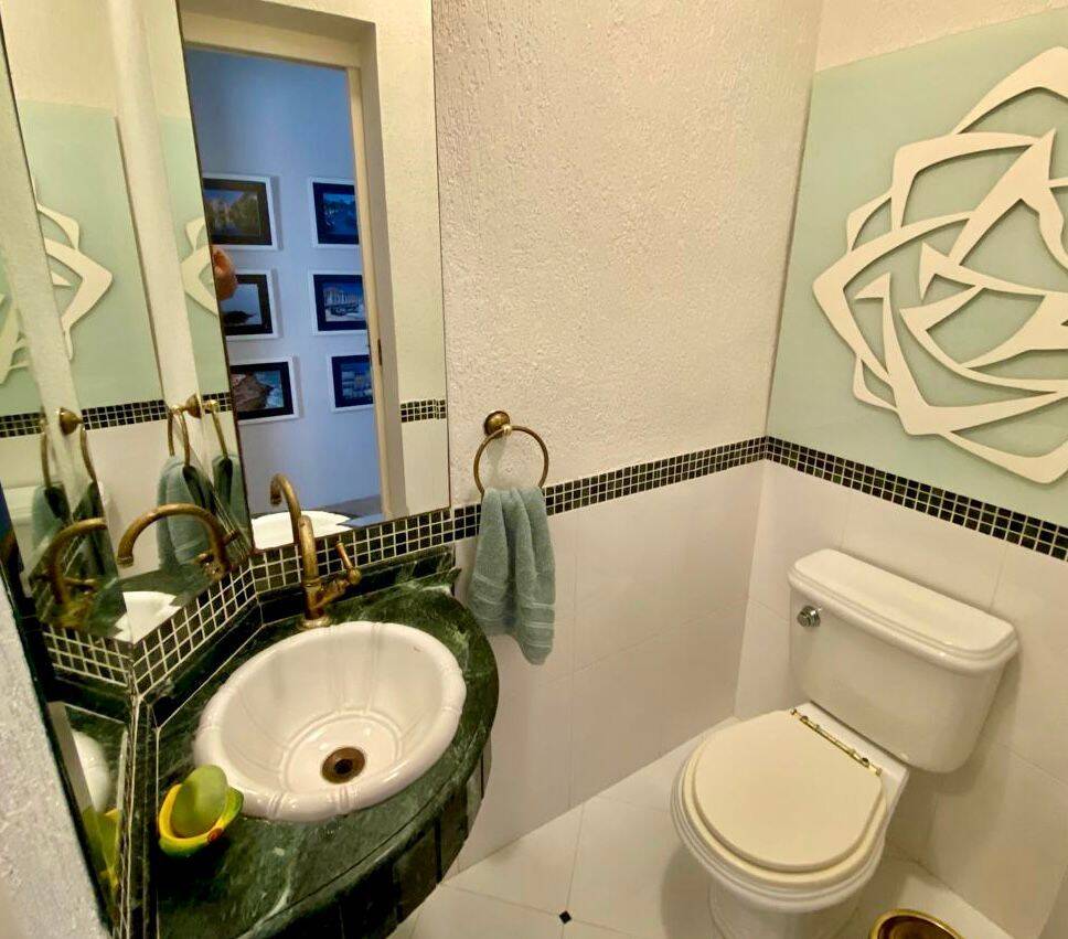 Sobrado com 3 dormitórios para locação, 300 m² por R$ 15.840/mês - Jardim Aquarius - São José dos Campos/SP