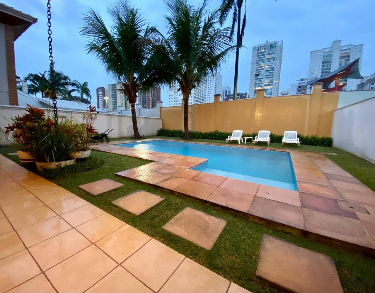 Sobrado com 3 dormitórios para locação, 300 m² por R$ 15.840/mês - Jardim Aquarius - São José dos Campos/SP
